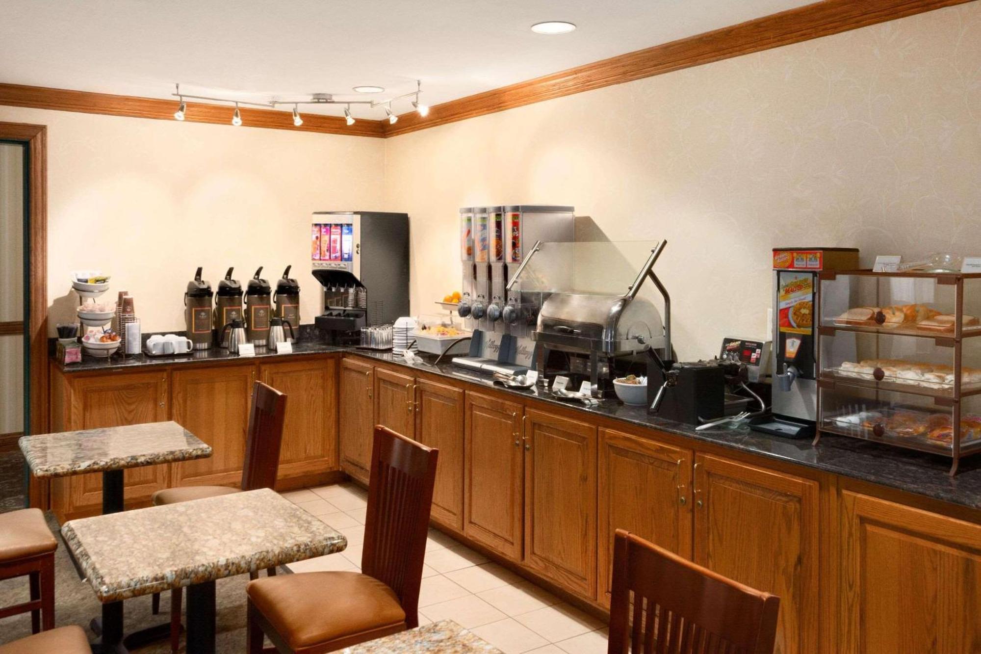 Country Inn & Suites By Radisson, Columbus, Ga Εξωτερικό φωτογραφία