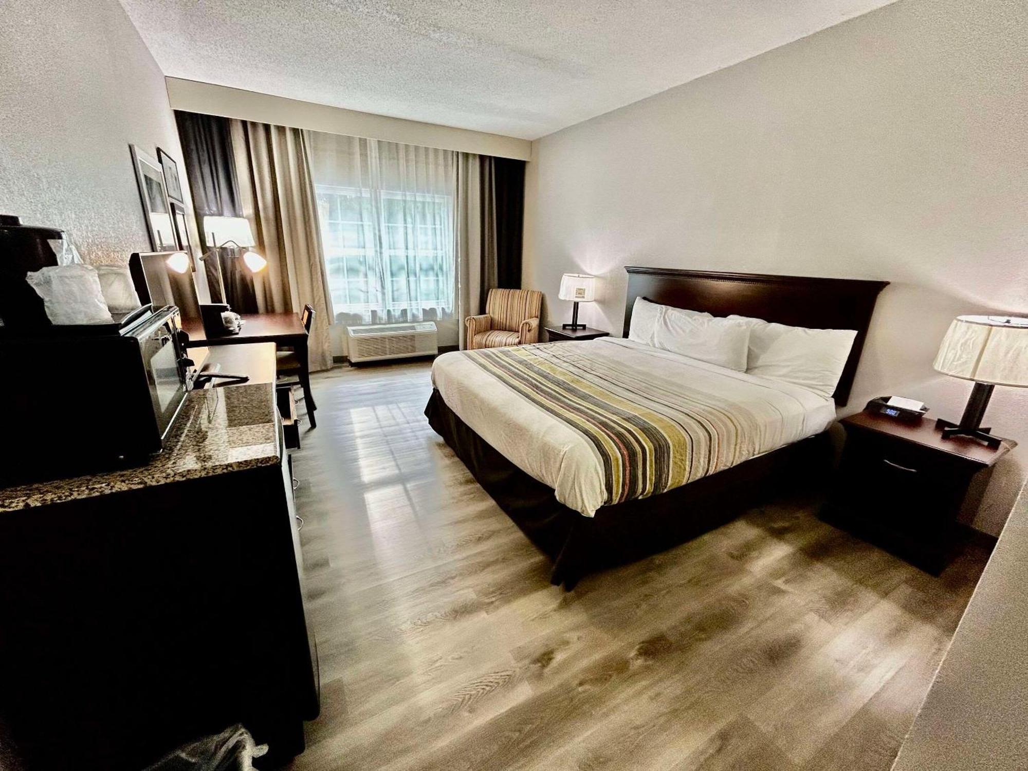 Country Inn & Suites By Radisson, Columbus, Ga Εξωτερικό φωτογραφία